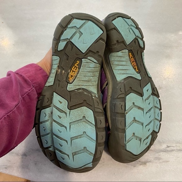 Keen Newport H2 Sandals purple Big Kids Girls 4 - Picture 5 of 7